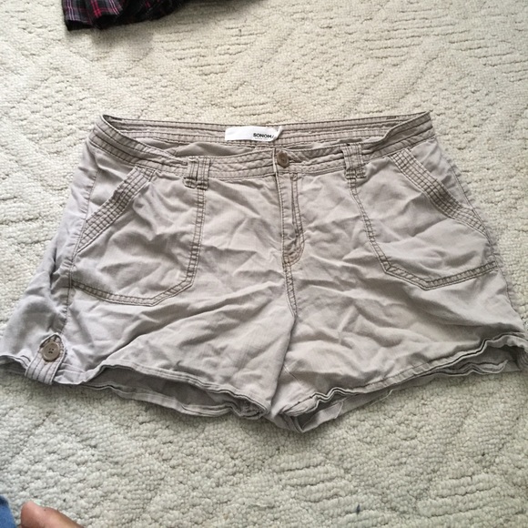 Short - Picture 2 of 2